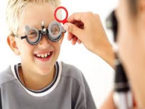 &Eta; &Pi;&alpha;&iota;&delta;&omicron;&phi;&theta;&alpha;&lambda;&mu;&omicron;&lambda;&omicron;&gamma;&iota;&kappa;ή &Epsilon;&xi;έ&tau;&alpha;&sigma;&eta;